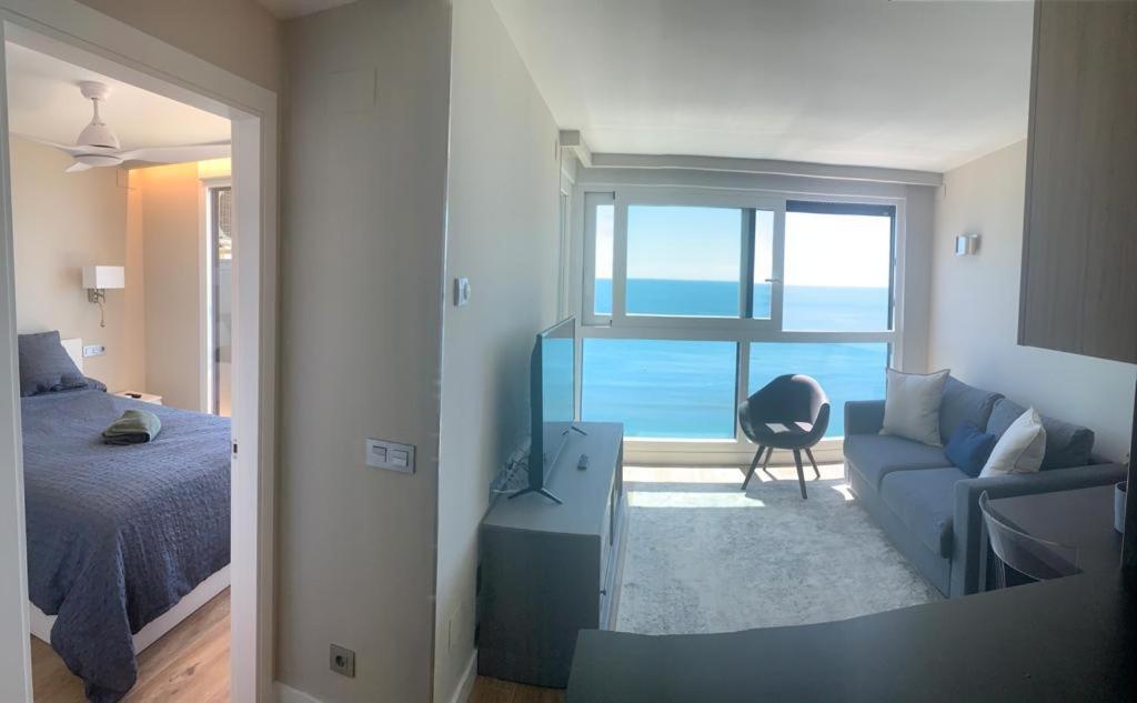 Espectaculares Vistas Al Mar Playa Malagueta Lägenhet Málaga Exteriör bild
